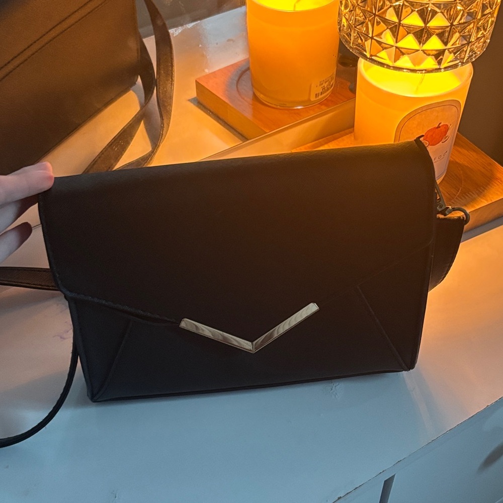 Elegant Black Crossbody Bag